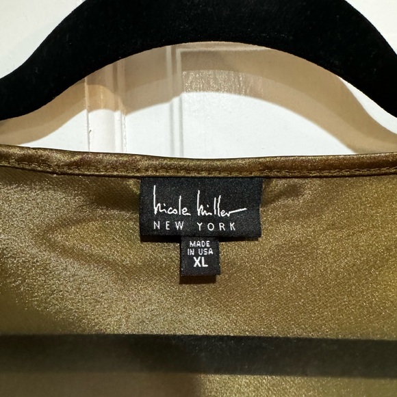 NWT Nicole Miller olive green tank top with gold accents - Picture 3 of 6